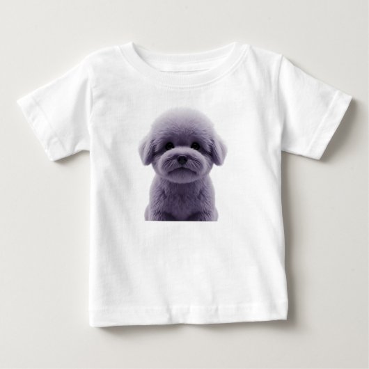 Mooie pluizige paarse puppy Geïsoleerd (Voorkant)