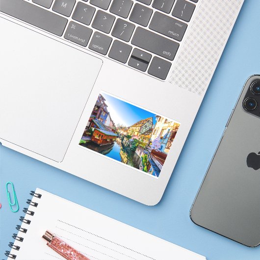 Mooie print van Little Venice in Colmar Sticker (Laptop met iPhone)