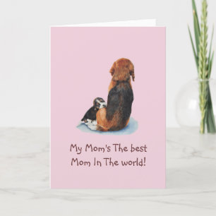 Mooie puppy beagle die tegen zijn moeder aan kruip kaart