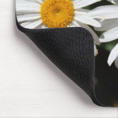 Mooie pure witte madeliefjes bloemen. muismat (Hoek)