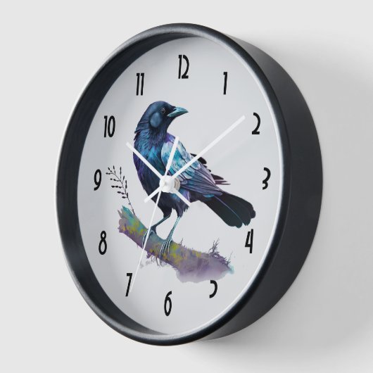 Mooie Raven op een boomtak (Hoek)