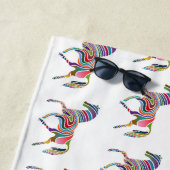 Mooie regenboogkleurpaard Thunder_Cove Strandlaken (In situ)