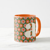 Mooie Retro Bloemen Groen Roze Monogram Aangepast Mok (Voorkant rechts)
