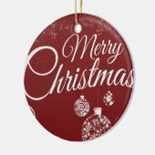 Mooie rode achtergrond met kerstdecoraties keramisch ornament (Links)