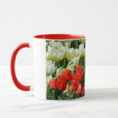 Mooie rode en witte tulpenkoffie-mok mok (Links)