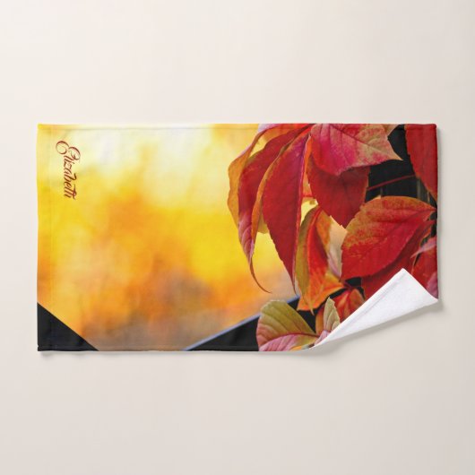 Mooie rode wijnstokbladeren in de herfsttuin bad handdoek (Handdoek)