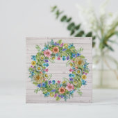 Mooie roestige bloemenkrans uitnodiging (Staand voorkant)