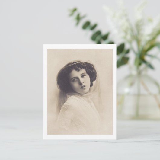 Mooie romantische vrouw  briefkaart (Staand voorkant)