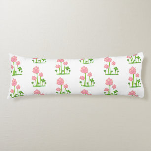 Mooie roze bloemen op de witte hoofdpijp lichaamskussen