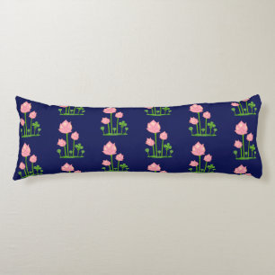 Mooie Roze Bloemen op Marineblauw Lichaamskussen