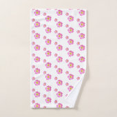 Mooie roze bloemen op wit bad handdoek (Handdoek)