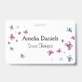 Mooie roze en blauwe vlindernaam badge