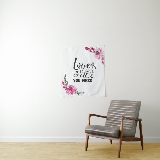 Mooie roze Floral/Liefde is alles wat je nodig heb Wandkleed (In situ)