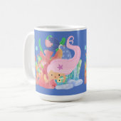 Mooie roze haar zeemeermin spelen knuffelen een vi koffiemok (Voorkant links)