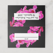 Mooie roze orchideeën op zwarte bruiloft plaatskaartje (Buitenkant ongevouwen)