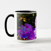 Mooie roze pioenen rond mok (Links)