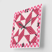 Mooie roze poka dot gekantelde blik vierkante klok (Hoek)