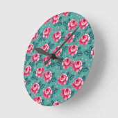 Mooie Roze Rozen en Stippenpatroon op Teal Ronde Klok (Hoek)