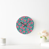 Mooie Roze Rozen en Stippenpatroon op Teal Ronde Klok (Huis)
