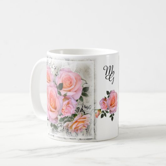 Mooie roze rozen met monogram koffiemok (Voorkant links)