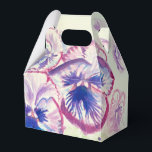 Mooie Roze Viooltje Bloemige Trouwcake Favor Doos Bedankdoosjes<br><div class="desc">Mooie roze viooltje bloemige bloemen Trouwcake Favor Dozen,  Volledig Aanpasbaar. Ontworpen op basis van een van mijn waterverfschilderijen.</div>