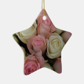 Mooie roze witte rozen bloem Bouquet Keramisch Ornament (Rechts)