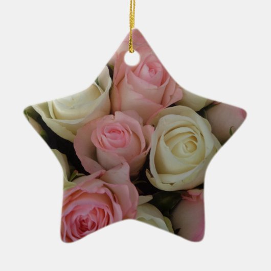 Mooie roze witte rozen bloem Bouquet Keramisch Ornament (Voorkant)