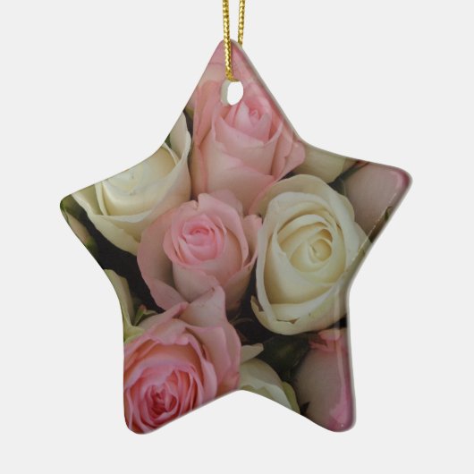 Mooie roze witte rozen bloem Bouquet Keramisch Ornament (Links)