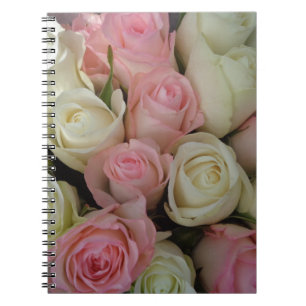 Mooie roze witte rozen bloem Bouquet Notitieboek