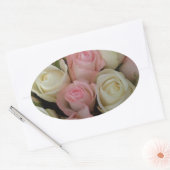 Mooie roze witte rozen bloem Bouquet Ovale Sticker (Envelop)