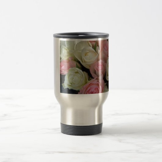 Mooie roze witte rozen bloem Bouquet Reisbeker (Center)