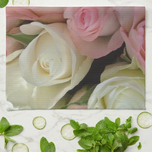 Mooie roze witte rozen bloem Bouquet Theedoek (Gevouwen)