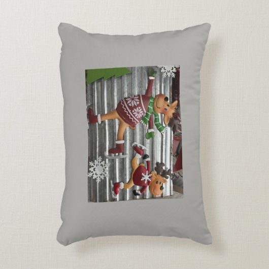 *MOOIE SCHAATSENDE RENDEEREN MET ZILVERGRYZE ACHTE ACCENT KUSSEN (Voorkant(Verticaal))