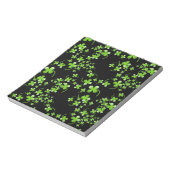 Mooie Shamrock-patroon, groen op zwart accessoire Notitieblok (Linkerzijde)