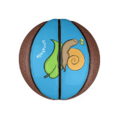 Mooie slak op een bladtekening van de cartoon basketbal (Verticaal)