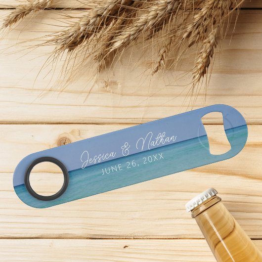 Mooie strand horizon gepersonaliseerde bruiloft speed flessenopener