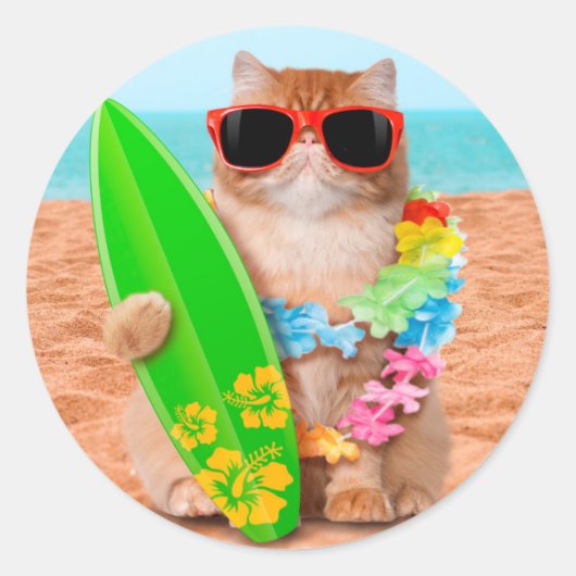 Mooie surferkat op het strand ronde sticker (Voorkant)