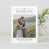 Mooie tijdloze minimalistische 2 foto's bruiloft bedankkaart (Staand voorkant)