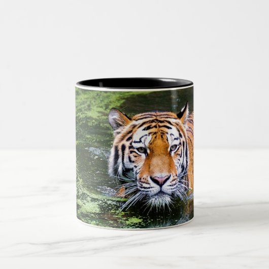 Mooie tijger in het water tweekleurige koffiemok (Center)