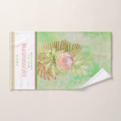 Mooie tropische bloemen op batikgroen gebruik handdoek (Handdoek)
