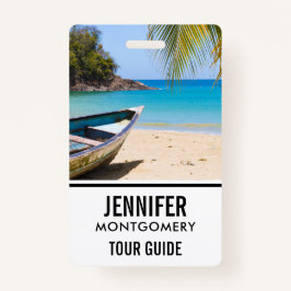 Mooie Tropische strand met een roeiboot Badge