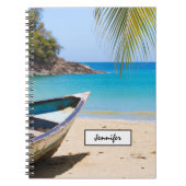 Mooie Tropische strand met een roeiboot Notitieboek (Voorkant)