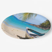 Mooie Tropische strand met een roeiboot Papieren Bordje (Gekanteld)