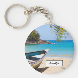Mooie Tropische strand met een roeiboot Sleutelhanger