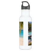 Mooie Tropische strand met een roeiboot Waterfles (Achterkant)