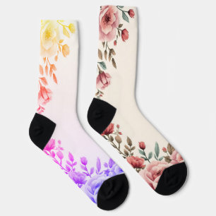 Mooie trouwbloemen op een paar niet bij elkaar pas sokken