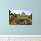 Mooie tuinen en beroemd kasteel in canvas afdruk (Insitu (Houten vloer))