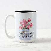 Mooie tulp voor Moederdag Tweekleurige Koffiemok (Links)