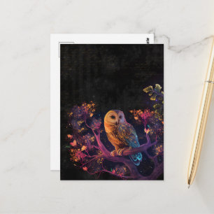 Mooie uil in een boom in de nacht briefkaart