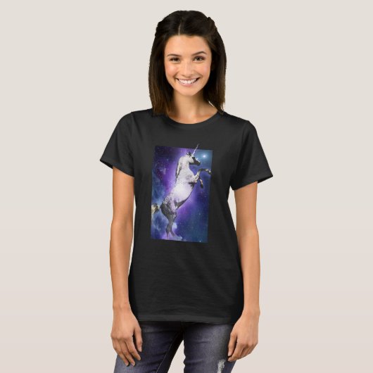 Mooie Unicorn die over de ruimte vliegt T-shirt (Voorkant volledig)
